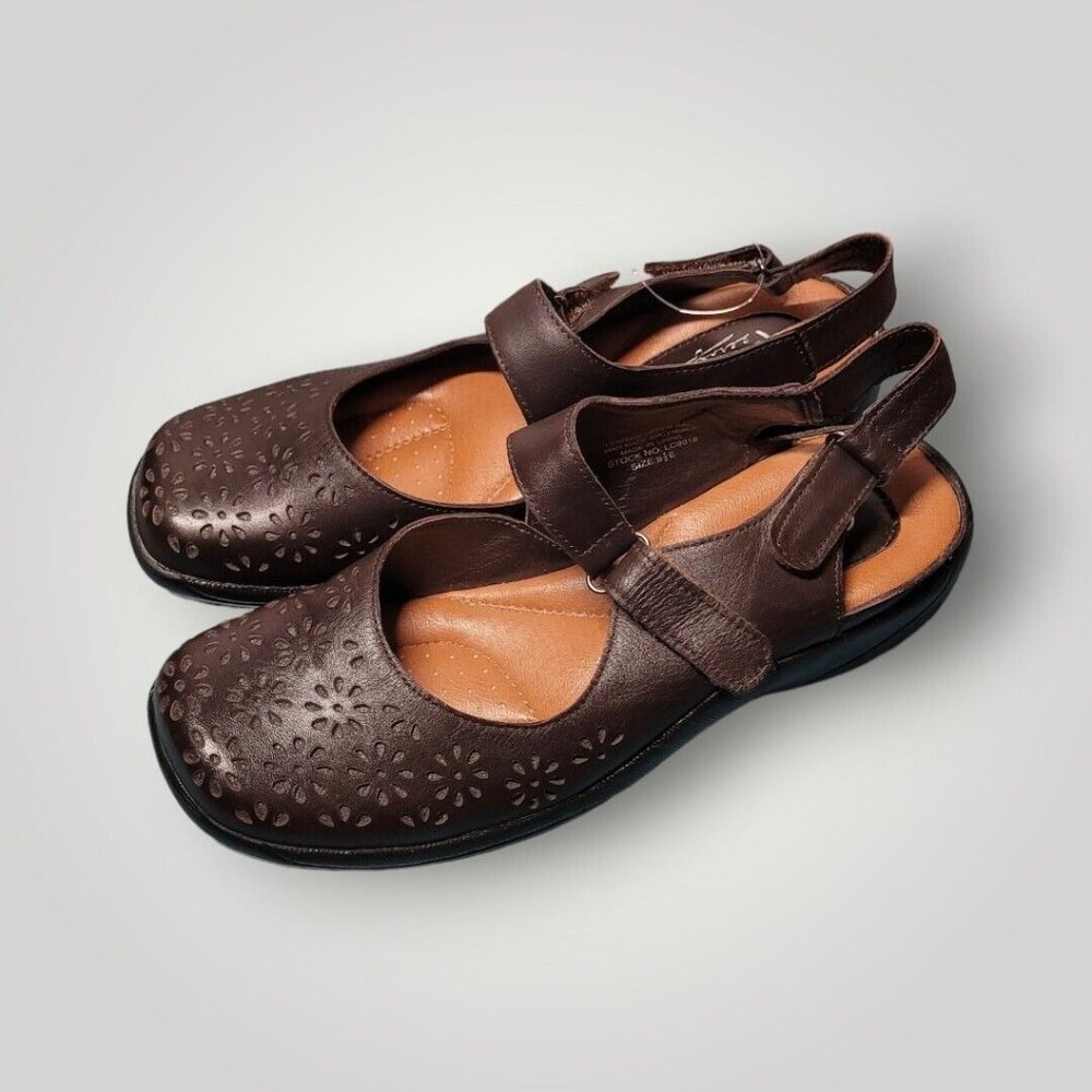 Peerage  Kylie Womens Brown Leather Sling  Back Comfort  Sandal Size 8.5